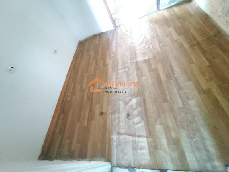 Foto f37f6546-fac6-4098-8fc0-3dac870a65c0. Local comercial a Carballiño (O)