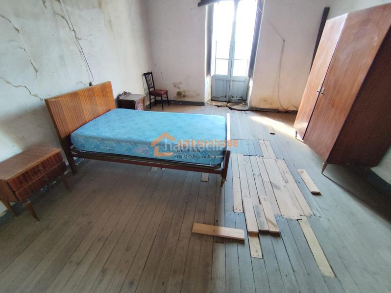 Foto 0fe84d96-04db-4085-9b59-4b649f8f8727. Casa amb calefacció aparcament a Castrelo de Miño