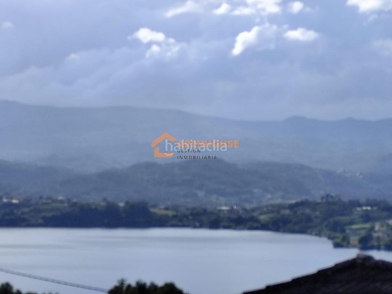 Foto d93abf67-7206-4cd3-869d-75fe3f44ad29. Casa amb calefacció aparcament a Castrelo de Miño