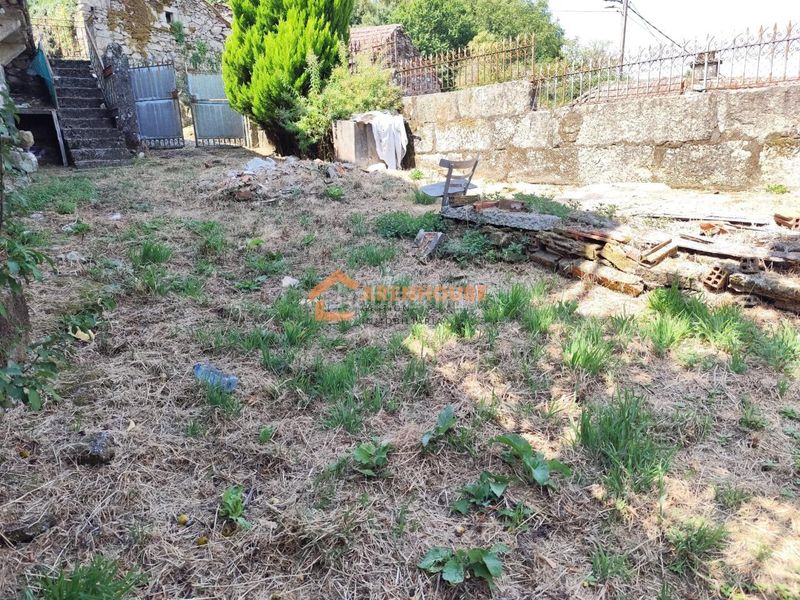 Foto 38d08161-e4ba-49da-8a72-39ca85970f37. Casa amb aparcament a Leiro