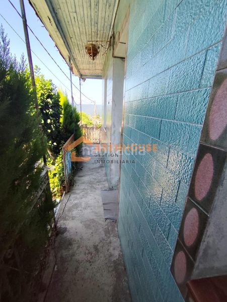 Foto dfa45efc-20b0-4788-8c90-b3ae6f41893e. Casa amb aparcament a Leiro