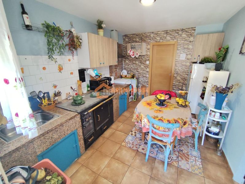 Foto dbe6e117-bbee-45cf-8a82-df314f579b48. Casa amb calefacció a Allariz