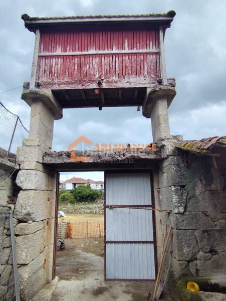 Foto b9afa2ba-880d-48f5-9461-e178b33597eb. Casa amb calefacció a Baños de Molgas