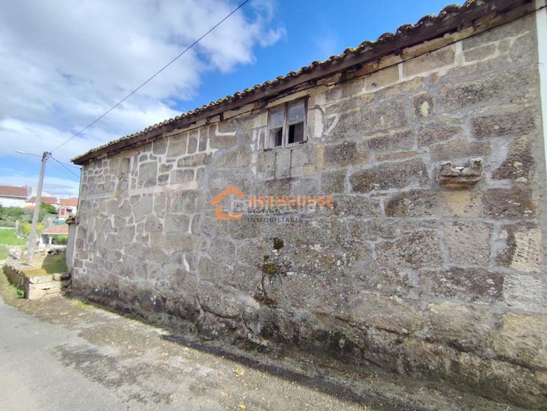 Foto f5502dbc-ebf6-4ab4-b889-16c7f5ee5b03. Casa amb calefacció a Baños de Molgas