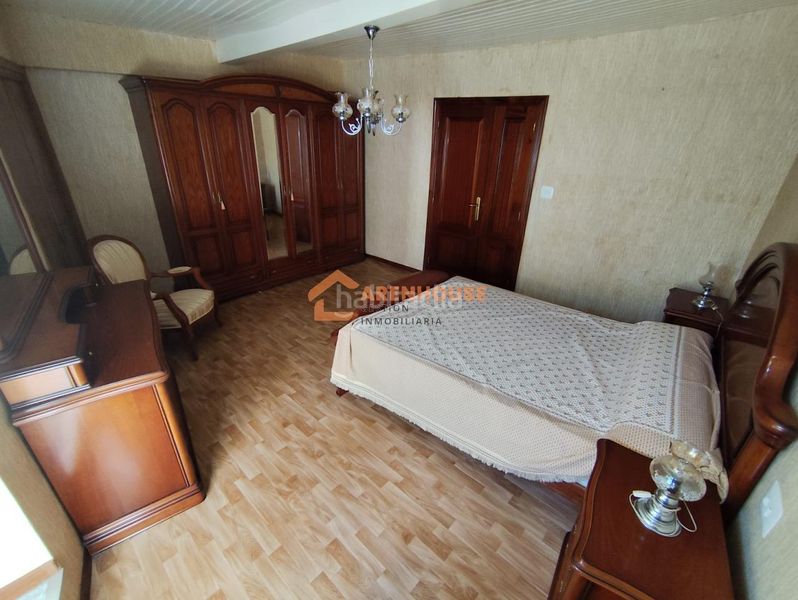 Foto 6f8ea1e6-8f32-4d9c-8fa9-de8950676c49. Casa a Baños de Molgas