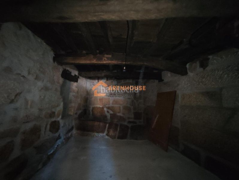 Foto a191e8b6-b999-46a1-8474-8107eba1f350. Casa a Baños de Molgas