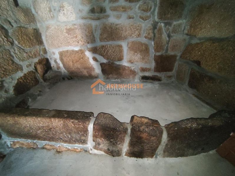 Foto d4496b3b-d1c2-46d6-ab6f-ce3f97113168. Casa a Baños de Molgas
