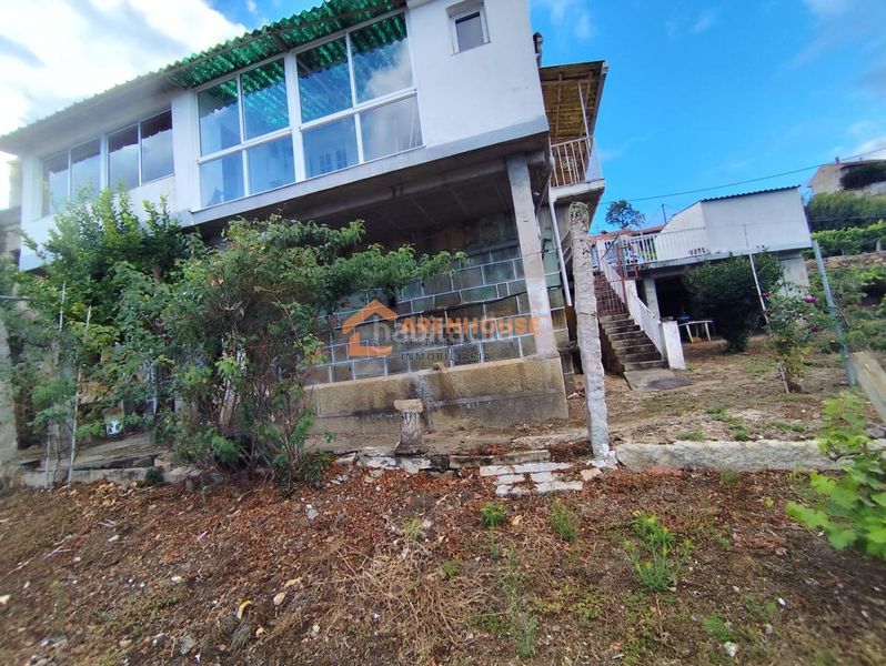 Foto 74f2a59d-7f26-4351-9c7a-dfa33134af37. Casa amb calefacció aparcament a Castrelo de Miño