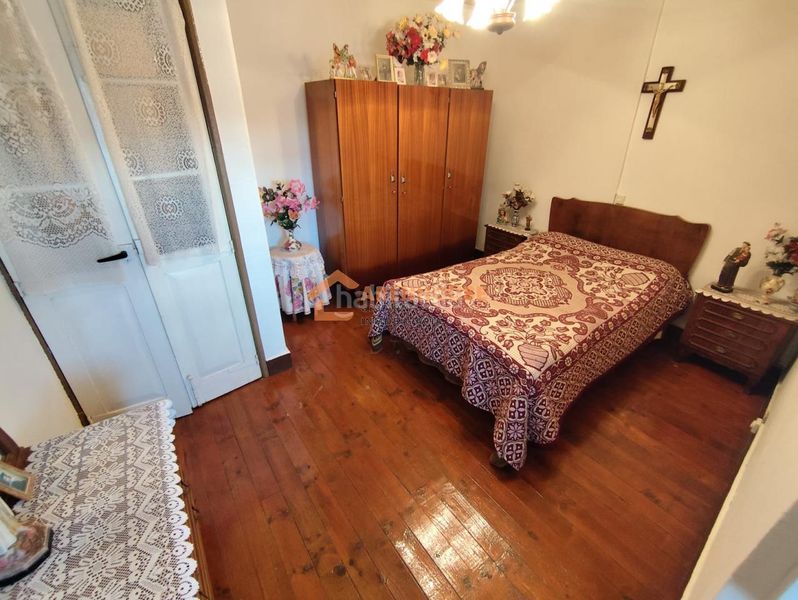 Foto 8d18de6a-df8d-409c-833b-12922c554325. Casa amb calefacció aparcament a Castrelo de Miño
