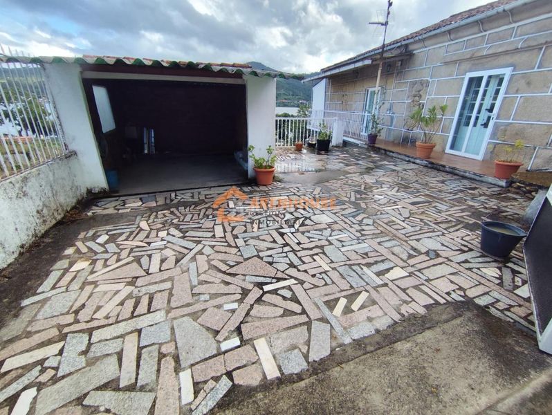 Foto cc4fbec5-9189-4915-96c1-5591db5bd31e. Casa amb calefacció aparcament a Castrelo de Miño