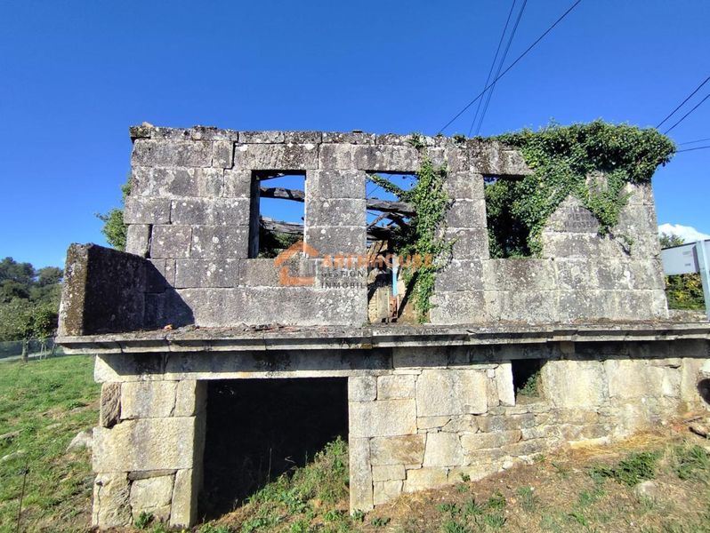 Foto 15a7fe9d-a876-4b05-bde6-75dd1299f191. Casa amb calefacció a Piñor
