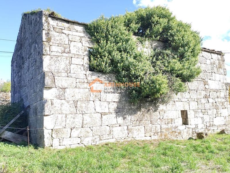 Foto 4e092926-3478-4ce9-af93-63ed9f19a27e. Casa amb calefacció a Piñor