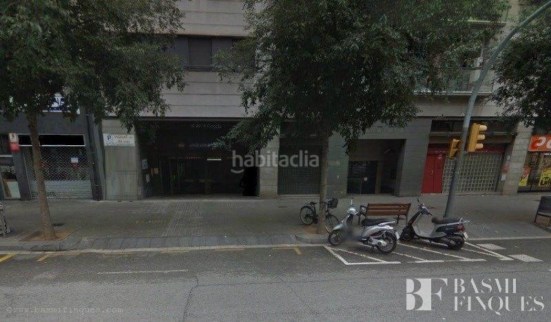 Foto 1da2df04-6b60-4c0e-b4d2-d6fb7100f1d1. Parking coche en Sants-Badal Barcelona