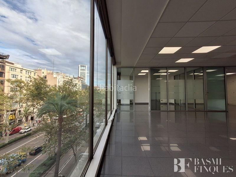 Foto 47840094-98b5-4c2b-a73c-769e306a366d. Office space with heating in Dreta de l´Eixample Barcelona