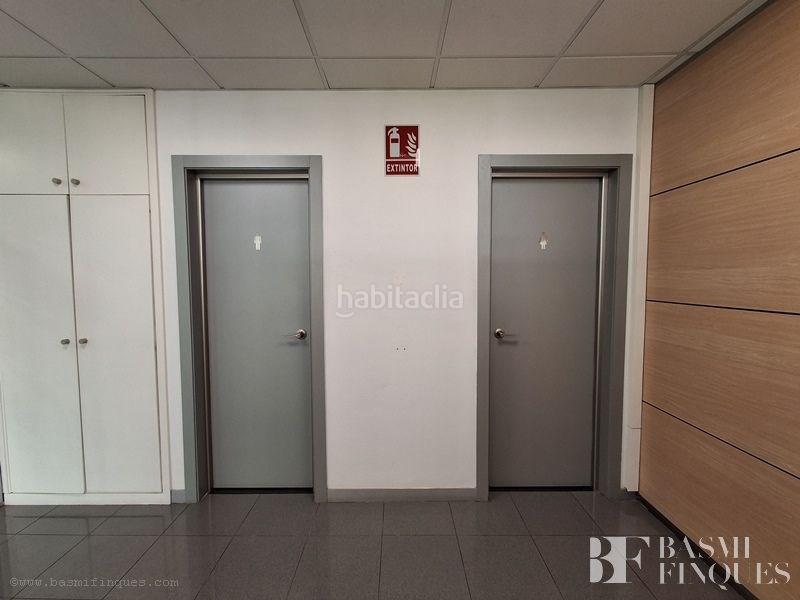 Foto f2131786-6d2c-48e9-bdd6-a4a368c66b88. Ufficio con riscaldamento in Dreta de l´Eixample Barcelona