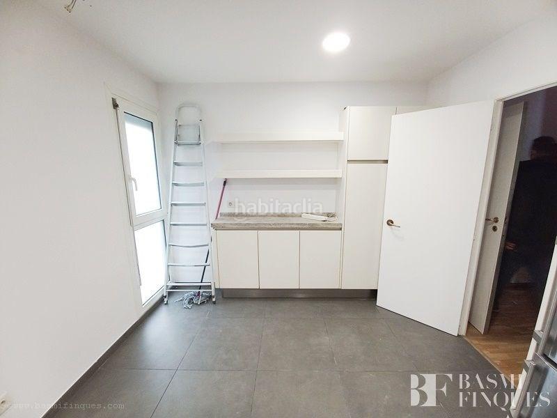 Foto 1945179a-85e3-47fc-b694-6886f303425e. Lloguer àtic amb calefacció a Putget - Farró Barcelona