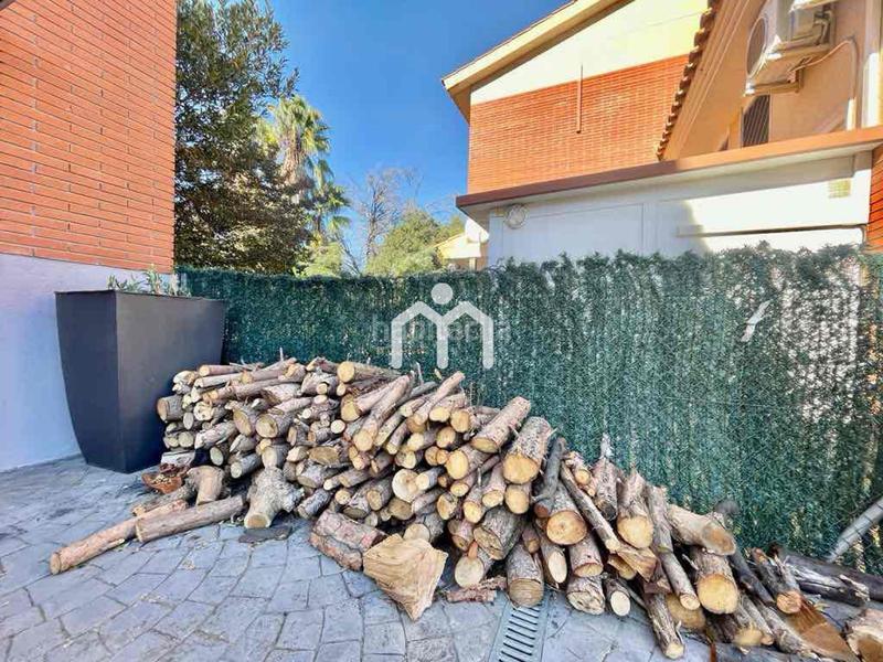 Foto 06d1f29e-652d-42ed-9101-47832d47157d. Maison avec chauffage parking piscine dans Vilanova del Vallès