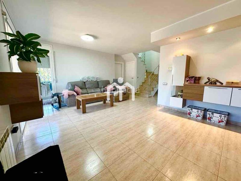 Foto 146c1408-66a2-44a2-8210-70cf20cdd36b. Maison avec chauffage parking piscine dans Vilanova del Vallès