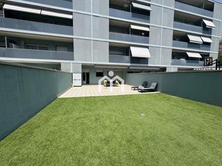 Pis a Casagemes. Piso en badalona