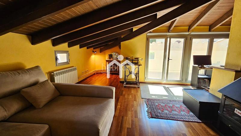 Foto bdaf0986-8957-4aec-ae42-5e631ea786fd. Casa con riscaldamento parcheggio piscina in Teià