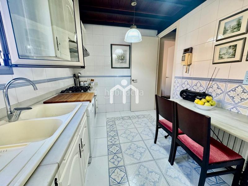 Foto f31f4679-354a-47cc-9627-f62457f522ac. Casa con riscaldamento parcheggio piscina in Teià