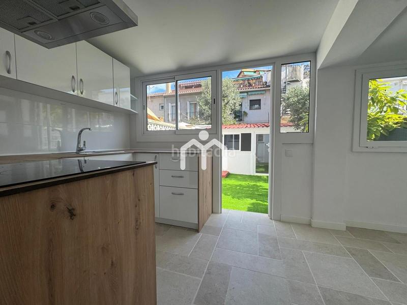 Foto 90eea08a-a589-4fcd-9129-2ac88882a7db. Casa adossada amb calefacció a Centre Masnou (El)