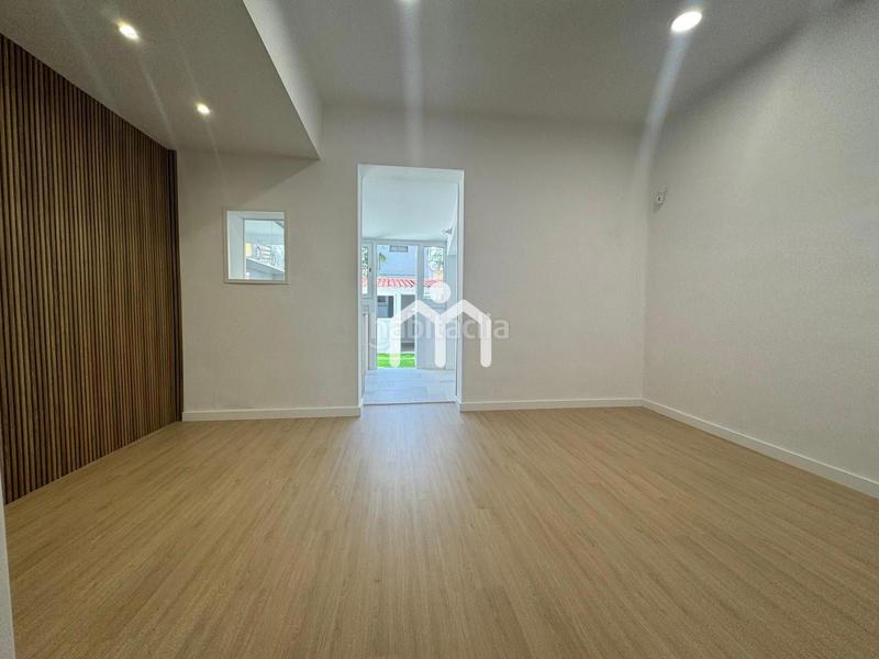 Foto f683bb54-635a-43c3-ba75-012d8b1772bb. Casa adossada amb calefacció a Centre Masnou (El)