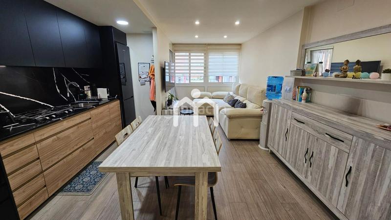 Foto 54776edf-e050-4ad9-9d27-e6295c334b7f. Appartement avec chauffage dans Puigfred Badalona