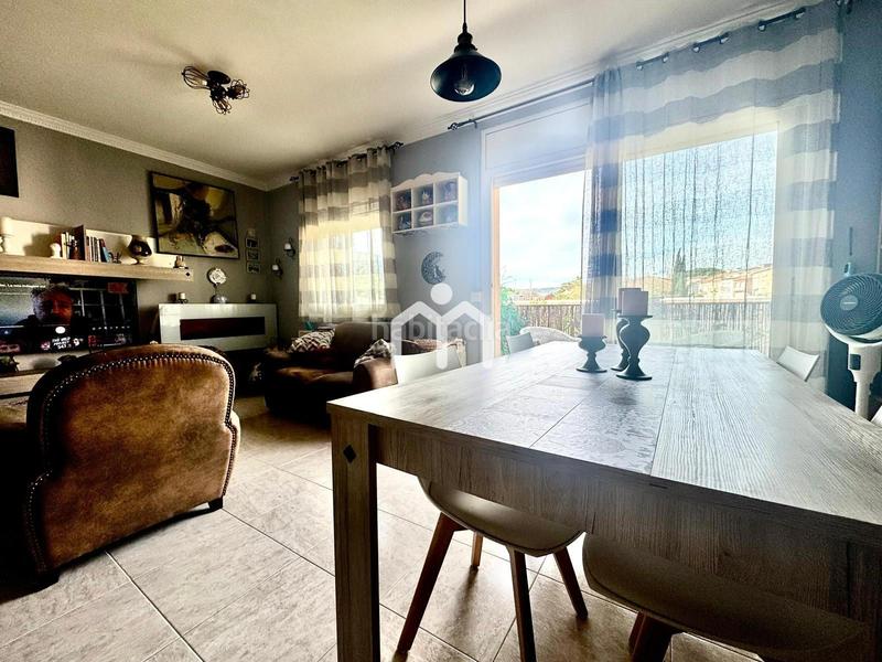 Foto 1b454d43-d686-4b2a-99cc-88e1cbeea8e2. Attique avec chauffage dans Nucli Urbà Argentona