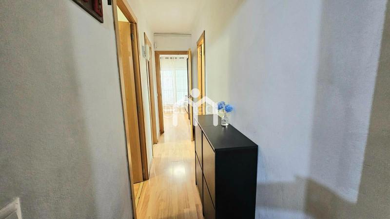 Foto 7cc81f38-3b94-41f2-8a92-6e4529ba7e63. Appartamento con riscaldamento in Bufalà Badalona