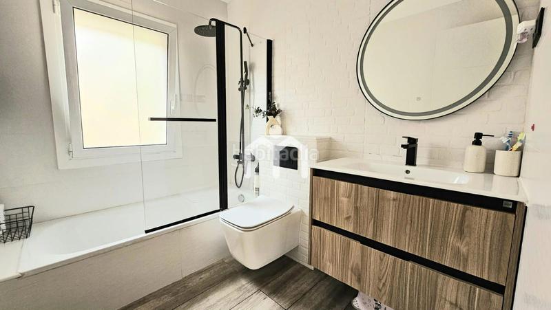 Foto 613ca589-846c-437e-94b1-d139f063c4fd. Casa adosada  en Morera Badalona