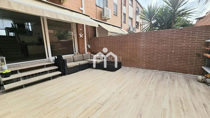 Foto 7400d825-b12d-4ead-a573-ee39b29fc04f. Casa adosada  en Morera Badalona