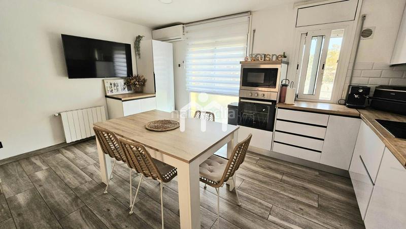 Foto bdb9beb8-d683-425f-a3e7-b952551c9dff. Casa adosada  en Morera Badalona