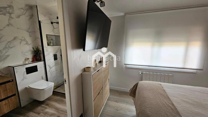 Foto c1ba2694-57cc-4433-9a4e-b583789ddd8e. Casa adosada  en Morera Badalona