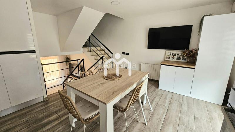 Foto dcb9cda3-1e0a-4047-955c-d929ac6630a4. Casa adosada  en Morera Badalona