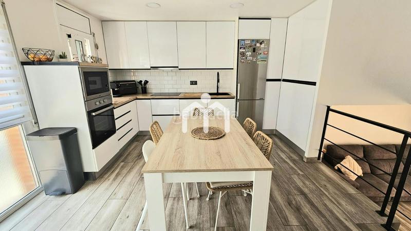 Foto ed457fe2-e915-460f-9cf6-cef486d42822. Casa adosada  en Morera Badalona