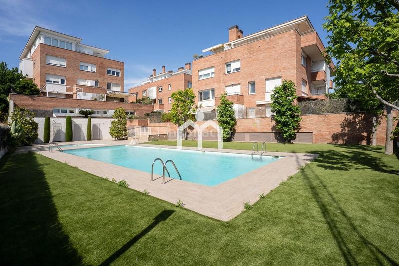 Foto 027cf5a5-0fd2-4a12-b2bf-c03b0e809435. Ático  dúplex en Tiana