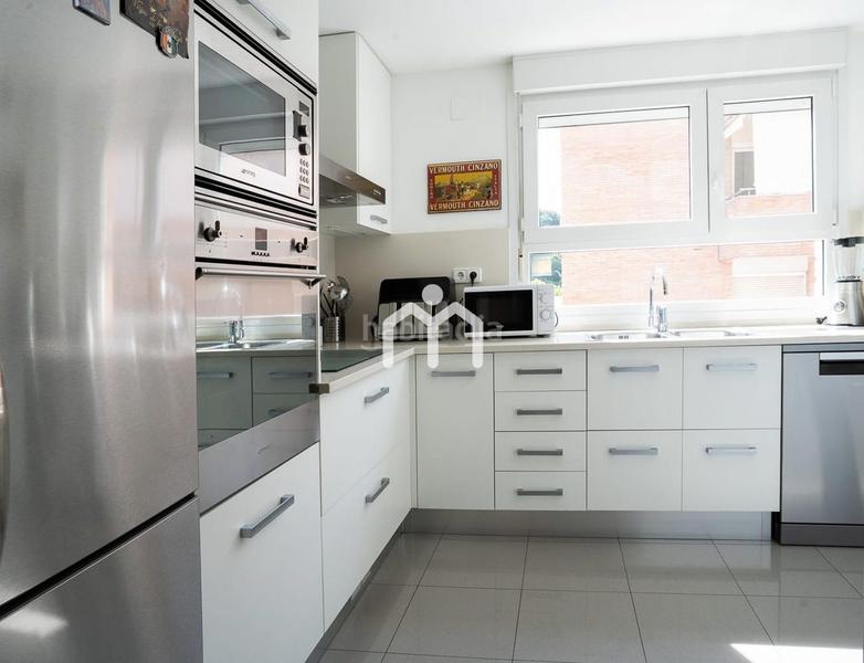 Foto 135d6dad-c64a-4b4f-87e1-3d460b8d6fc6. Ático  dúplex en Tiana