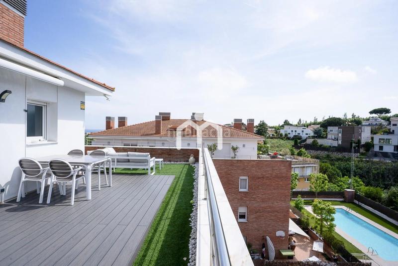 Foto 50deeaa2-33f4-4ce5-9303-4587ac4e63b2. Ático  dúplex en Tiana