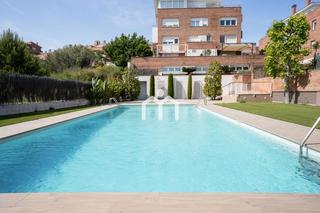 Penthouse in Tiana. Ático dúplex en tiana