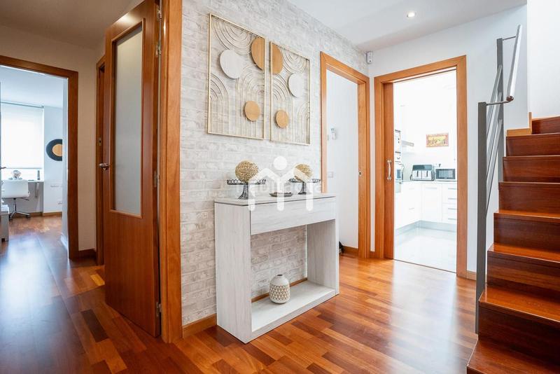 Foto 71947bf3-d3dc-4bca-b1fa-5df4c3debc29. Ático  dúplex en Tiana