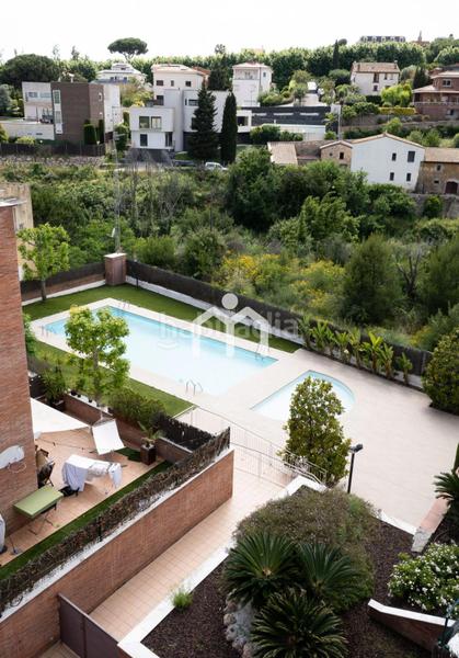 Foto 7f7a2dbc-4993-49f9-b927-9ad71dfe3425. Ático  dúplex en Tiana