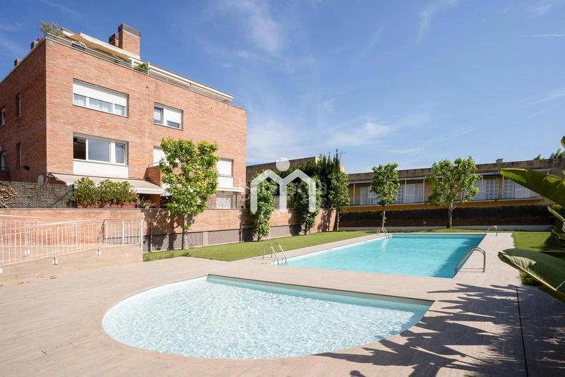 Foto f4ffa1d5-fc7c-447f-8bb7-fec72fb4e0f3. Ático  dúplex en Tiana