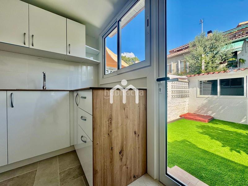 Foto 54204149-812e-4457-a310-02ebe63ca60f. Maison jumelée dans Centre Masnou (El)