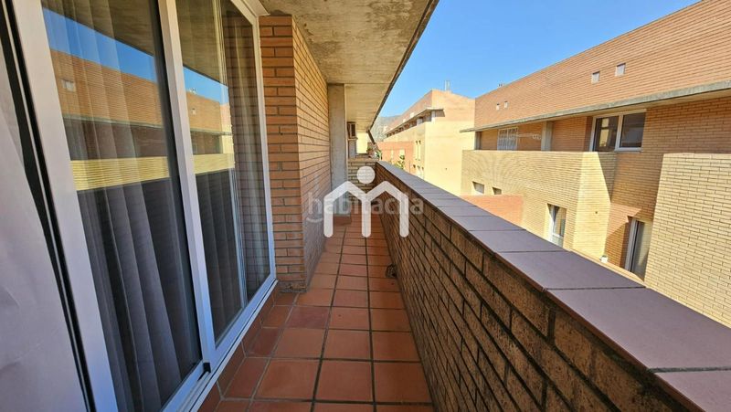 Foto c5ffb857-8d77-4fff-8624-adb051c663fd. Casa adossada amb calefacció aparcament a Bonavista Badalona
