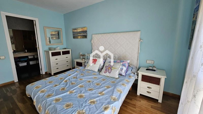 Foto f13171fb-7106-491b-8202-0d8ceeb550fc. Casa adossada amb calefacció aparcament a Bonavista Badalona