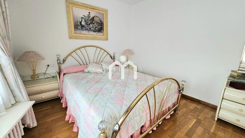 Foto 561b2253-2338-4e99-aa03-5c96db304f44. Casa adossada amb calefacció aparcament a Alella