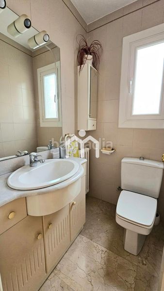 Foto ce9a788f-d865-4395-9b90-19202a69660f. Casa adossada amb calefacció aparcament a Alella