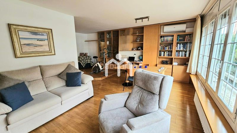 Foto d70b5893-d0c3-47a6-91dd-a3ac76831491. Casa adossada amb calefacció aparcament a Alella