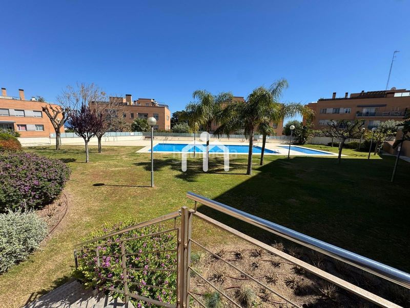 Foto 0882a7c4-f3f8-4bbc-bb5f-338782b4f125. Pis amb calefacció aparcament piscina a Montgat